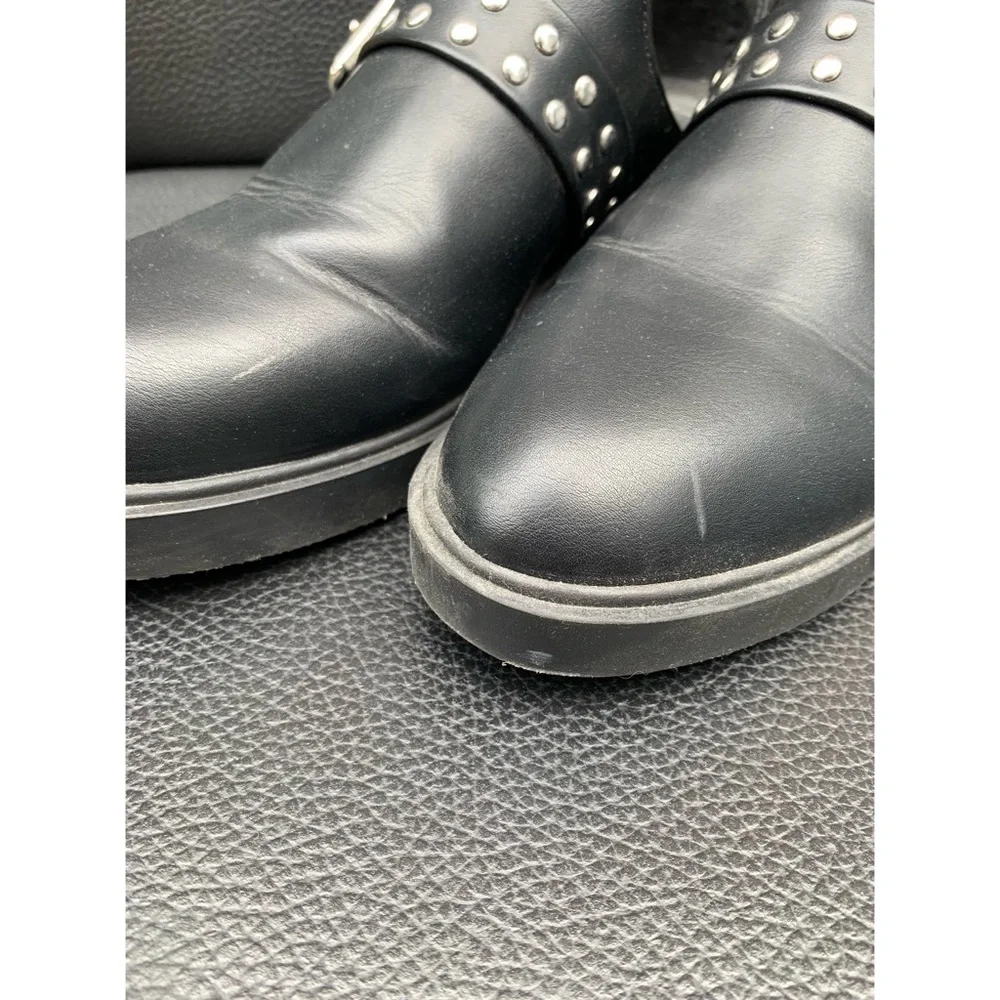 Divided Boots - Picture 5 of 6